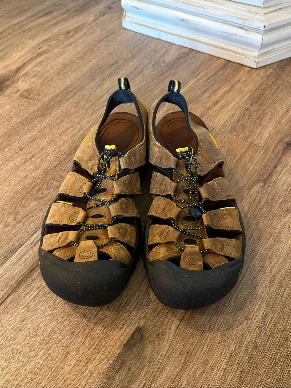 KEEN Brown Leather Newport H2 Sandals Men’s Size 12 Hiking Outdoor Water Shoes